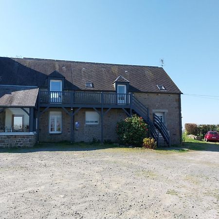 Maison Chaleureuse Avec Terrasse Et Vue Baie Avranches Bagian luar foto