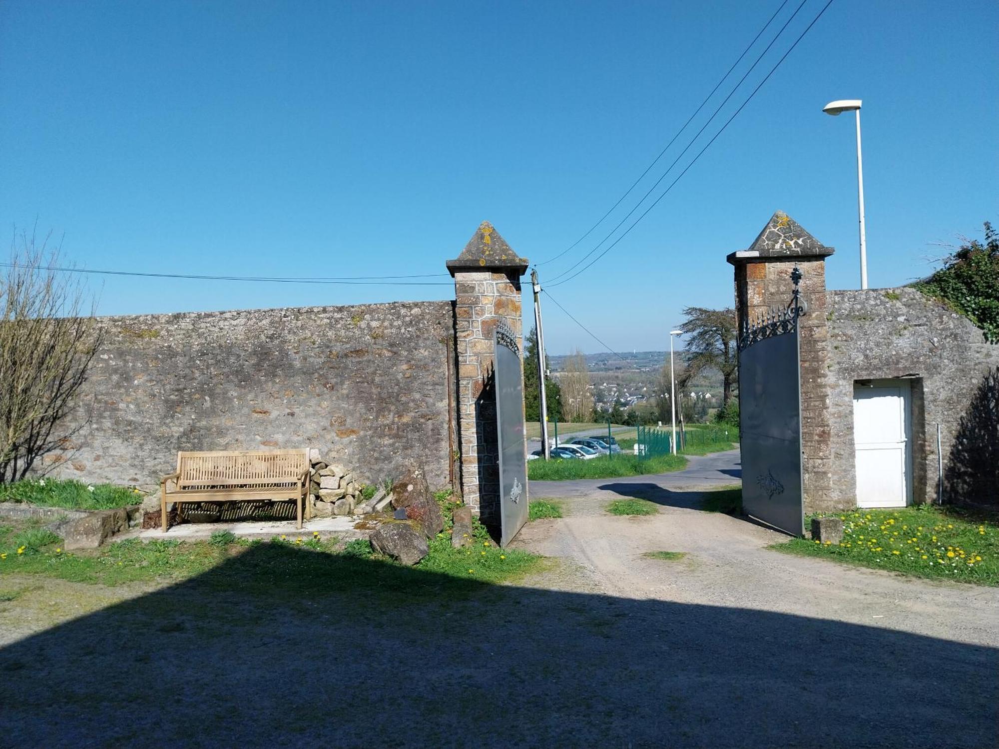 Maison Chaleureuse Avec Terrasse Et Vue Baie Avranches Bagian luar foto