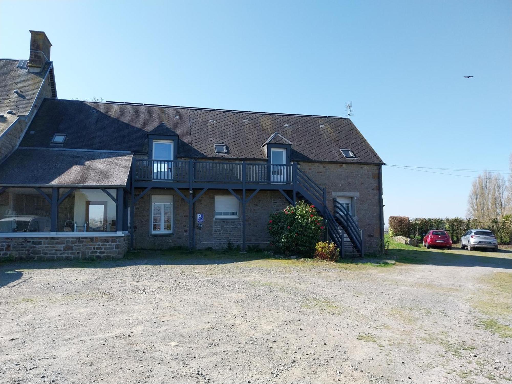 Maison Chaleureuse Avec Terrasse Et Vue Baie Avranches Bagian luar foto